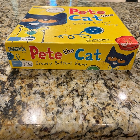 Pete the Cat Groovy Buttons Board Game Complete - Picture 2 of 5